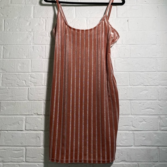 SHEIN Dresses & Skirts - SHEIN Pink Sparkle Mini Dress Size Large